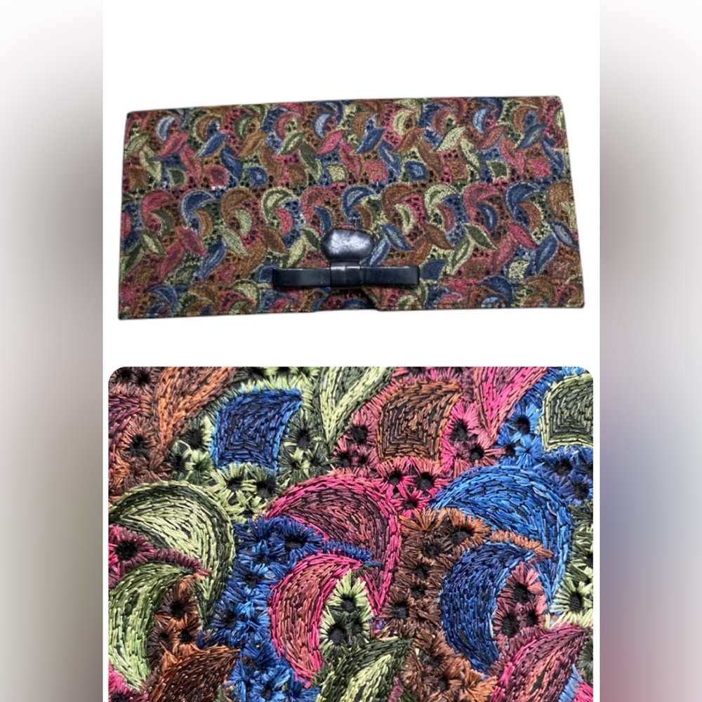 VTG Lennox Bags Embroidered Clutch
